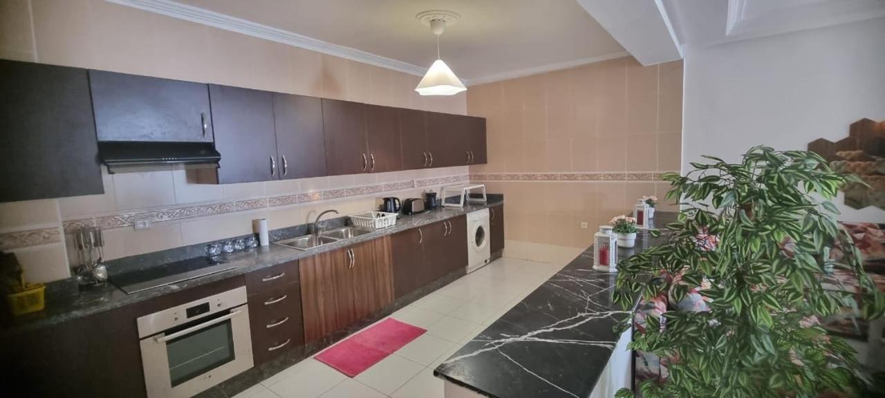 Lovely Apartment Near All Amenities Apartment