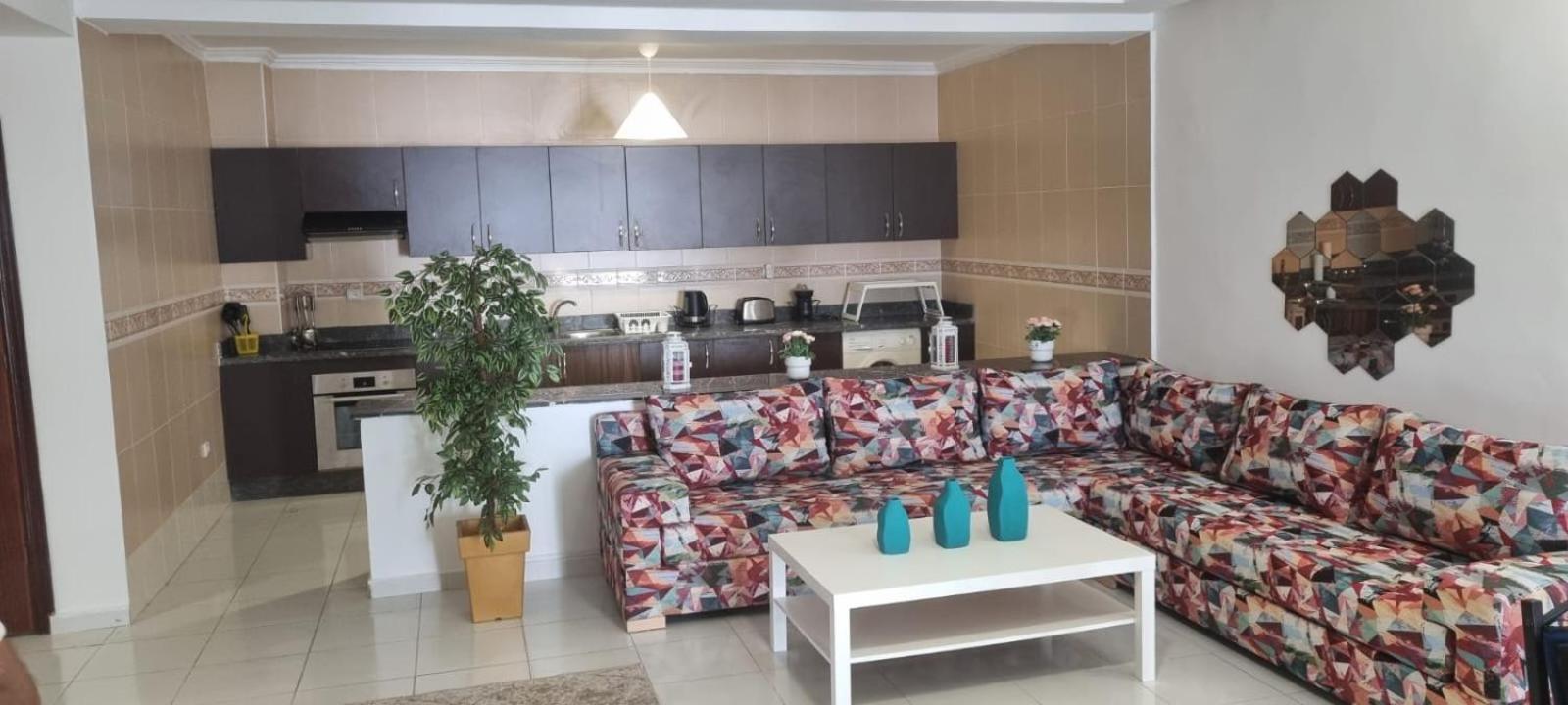 Lovely Apartment Near All Amenities *